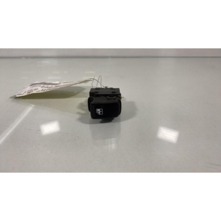 Interrupteur de leve vitre avant droit HYUNDAI MATRIX Photo n°1