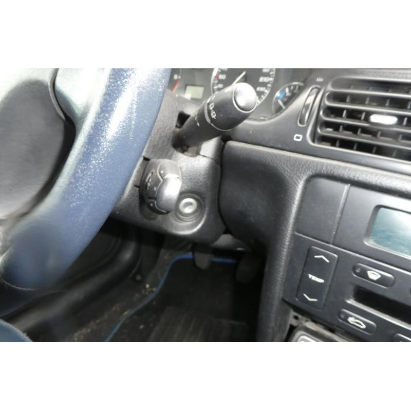 Verin de coffre PEUGEOT 406 Photo n°9