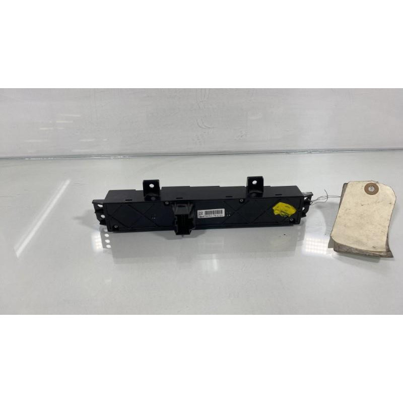 Bouton de warning OPEL ANTARA Photo n°3