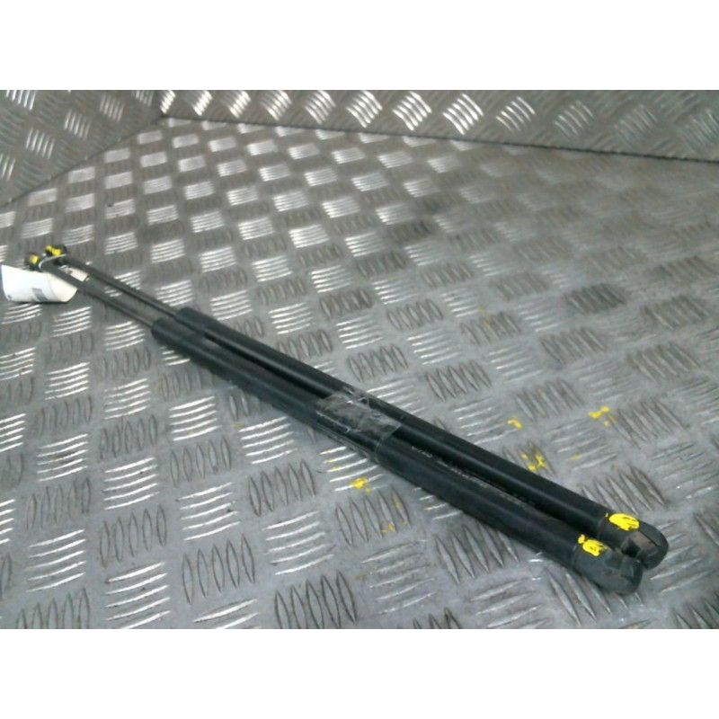 Verin de coffre OPEL ANTARA Photo n°1