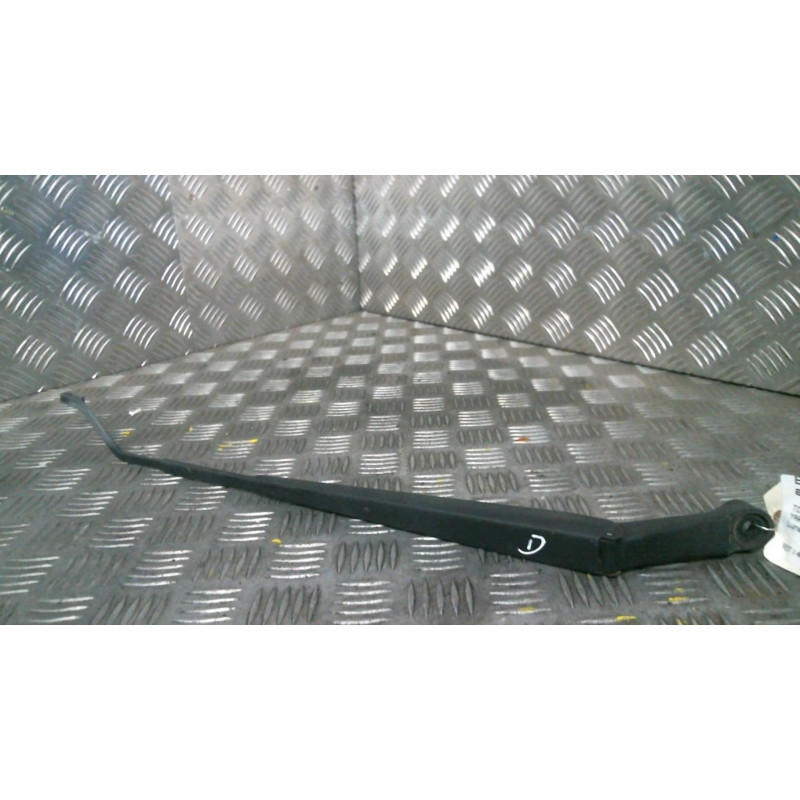 Bras essuie glace avant droit TOYOTA YARIS VERSO Photo n°1