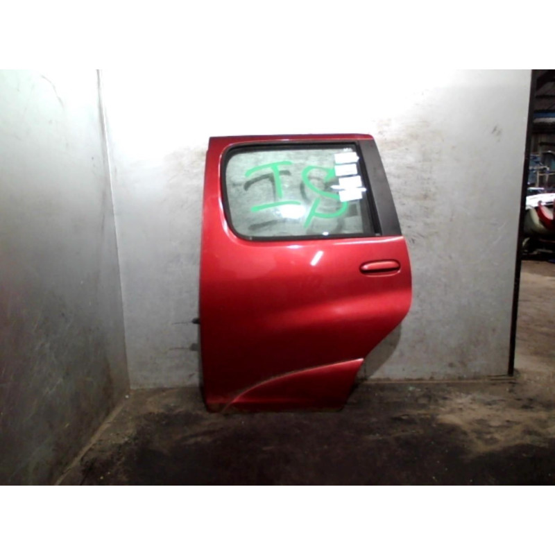 Porte arriere gauche TOYOTA YARIS VERSO Photo n°1