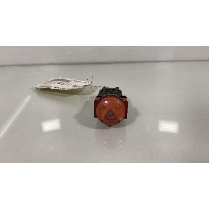 Bouton de warning NISSAN ALMERA TINO Photo n°1