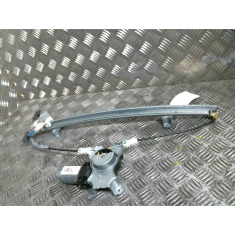 Leve vitre electrique avant gauche NISSAN ALMERA TINO Photo n°1