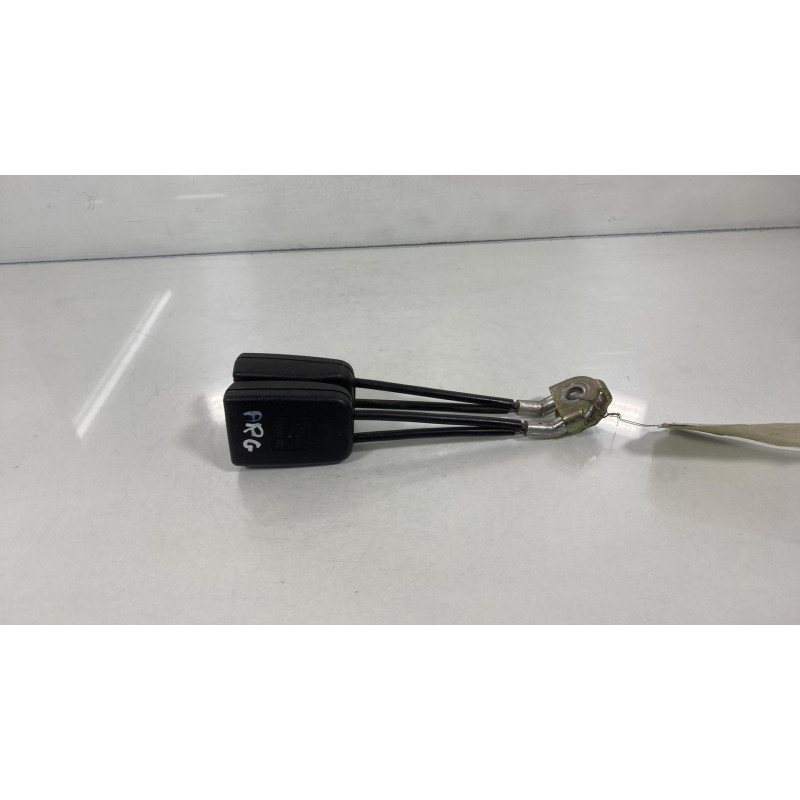 Attache ceinture arriere gauche SEAT LEON 1 Photo n°1