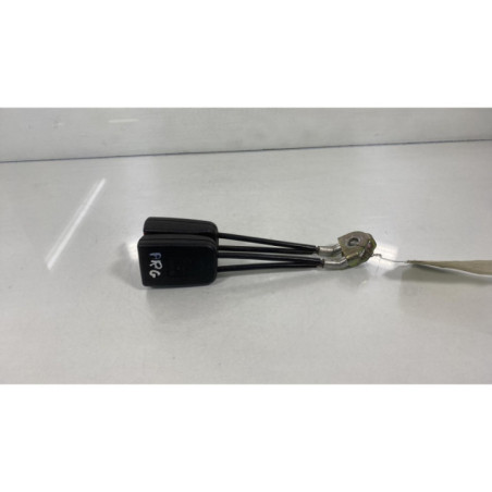 Attache ceinture arriere gauche SEAT LEON 1 Photo n°1