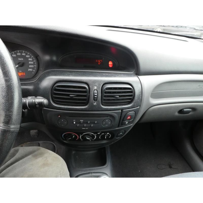 Ceinture arriere centrale RENAULT MEGANE 1 Photo n°8