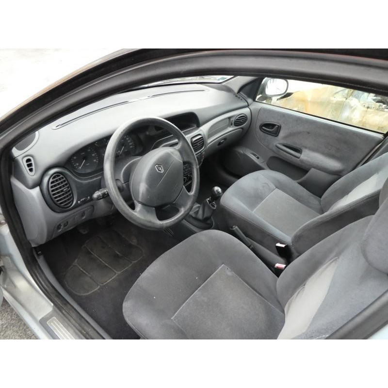 Ceinture arriere centrale RENAULT MEGANE 1 Photo n°12