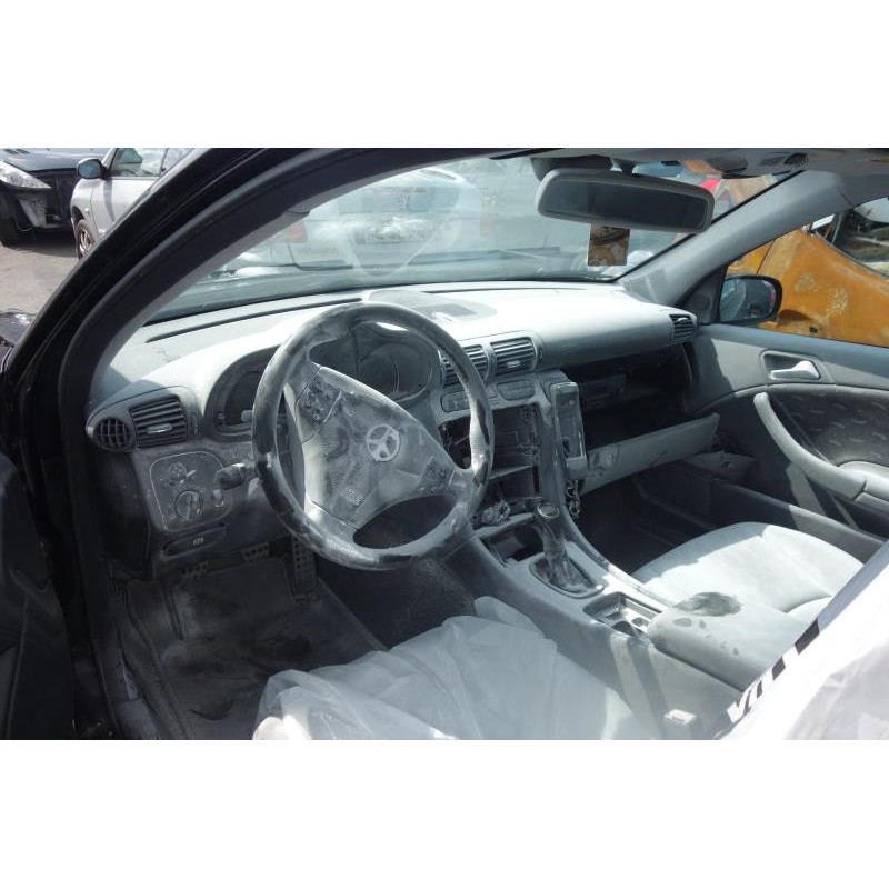 Trappe d'essence MERCEDES CLASSE C 203 COUPE SPORT Photo n°7
