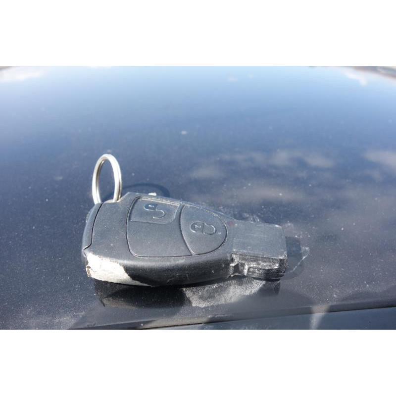 Trappe d'essence MERCEDES CLASSE C 203 COUPE SPORT Photo n°10