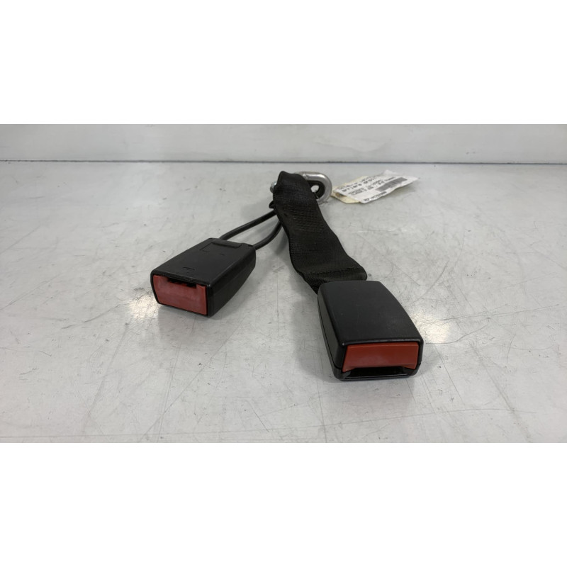 Attache ceinture arriere droit MERCEDES CLASSE S 220 Photo n°2