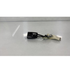 Attache ceinture arriere droit VOLVO 740 Photo n°1