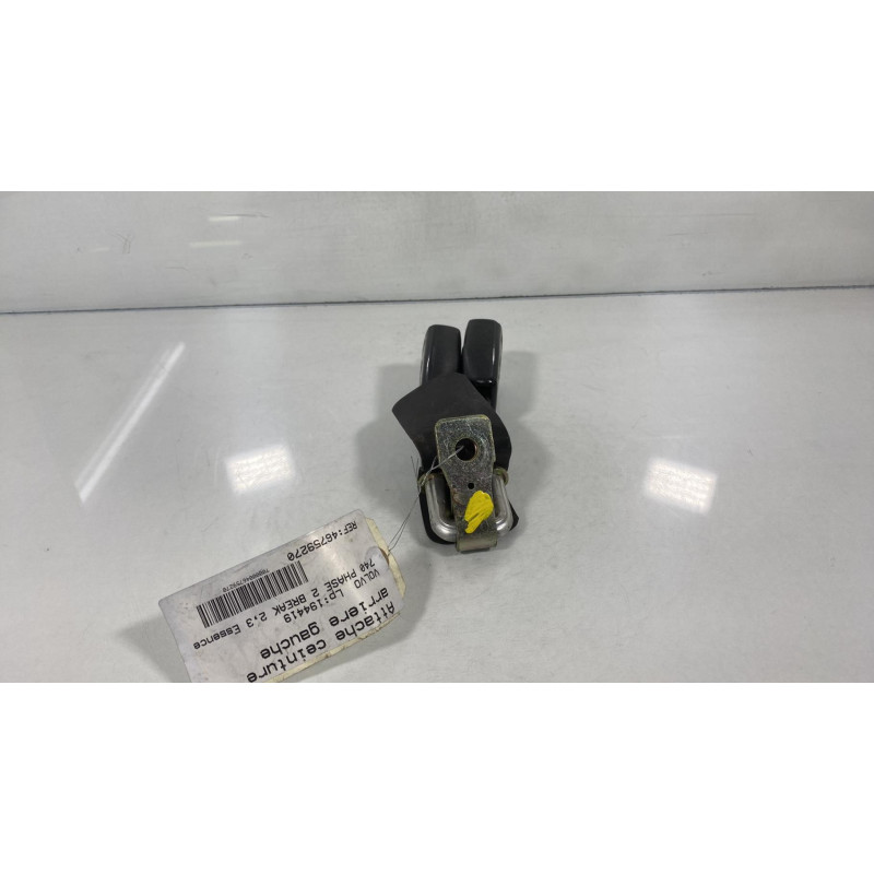 Attache ceinture arriere gauche VOLVO 740 Photo n°1