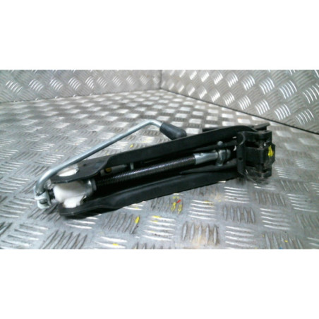 Cric AUDI A3 2 Photo n°1