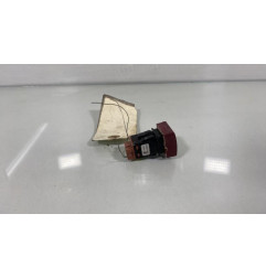 Bouton de warning AUDI A3 2 Photo n°1