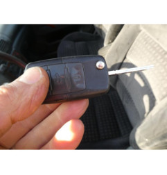 Pretensionneur de ceinture avant gauche VOLKSWAGEN PASSAT 4