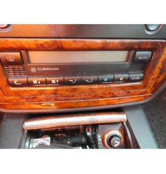 Pretensionneur de ceinture avant gauche VOLKSWAGEN PASSAT 4