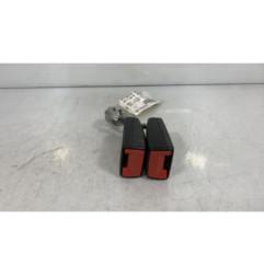 Attache ceinture arriere gauche SEAT LEON 2 Photo n°1