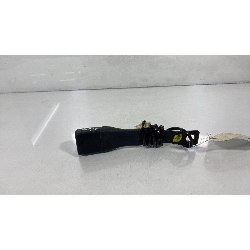Attache ceinture avant droit SUZUKI SX4 2 S-CROSS Photo n°2