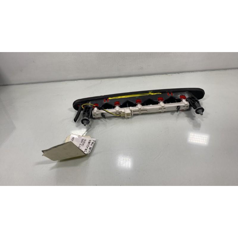 Feu arriere stop central SUZUKI SX4 2 S-CROSS Photo n°3