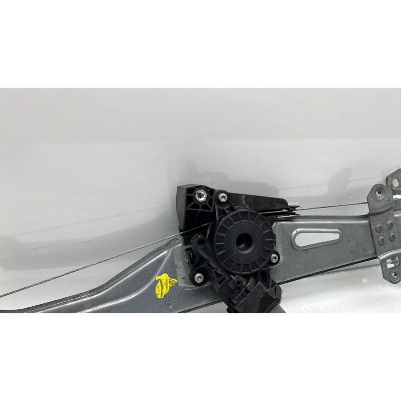 Leve vitre electrique avant droit SUZUKI SX4 2 S-CROSS Photo n°3