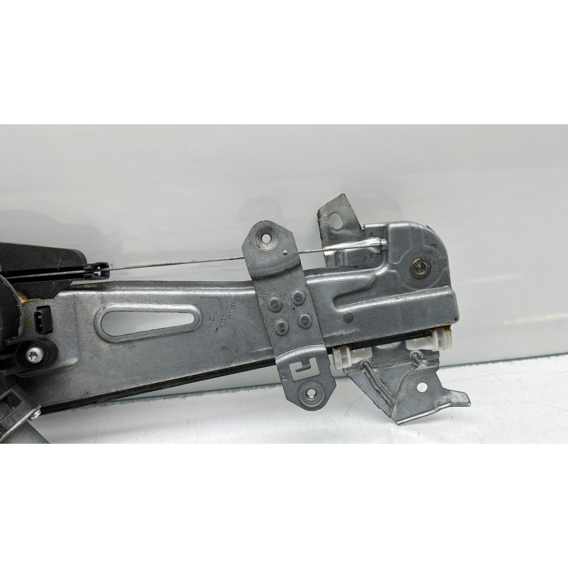 Leve vitre electrique avant droit SUZUKI SX4 2 S-CROSS Photo n°4