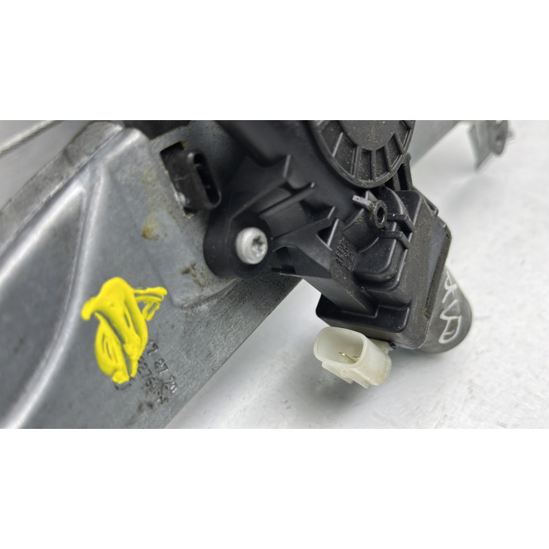 Leve vitre electrique avant droit SUZUKI SX4 2 S-CROSS Photo n°6