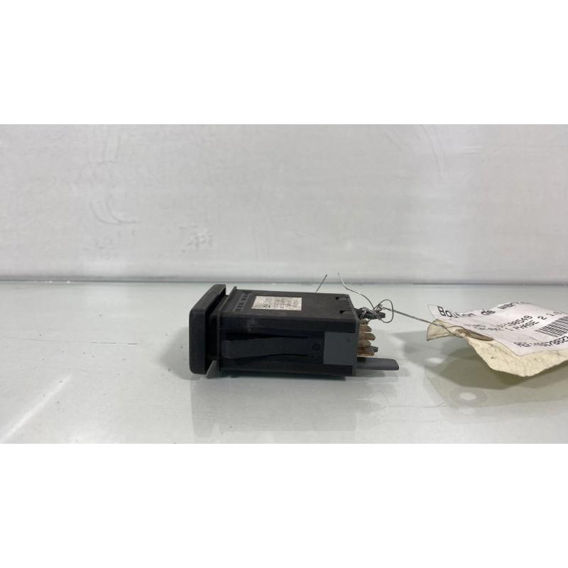 Bouton de warning FORD GALAXY 1 Photo n°3