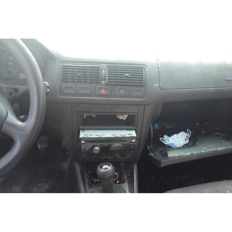 Ceinture arriere droit VOLKSWAGEN GOLF 4 Photo n°8