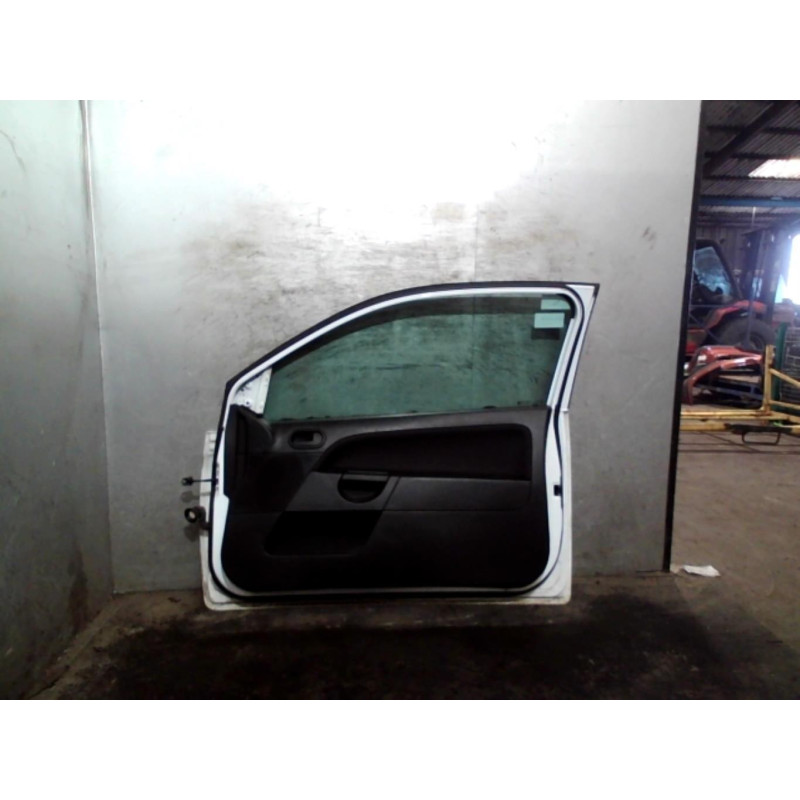 Porte avant droit FORD FIESTA 5 Photo n°1