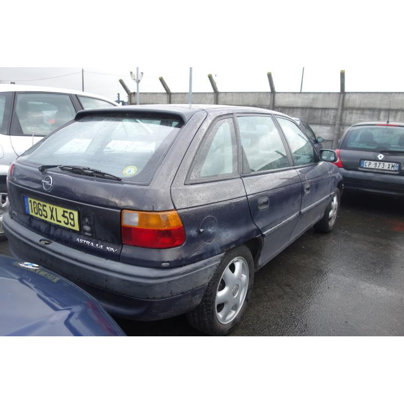 Porte avant gauche OPEL ASTRA F Photo n°6