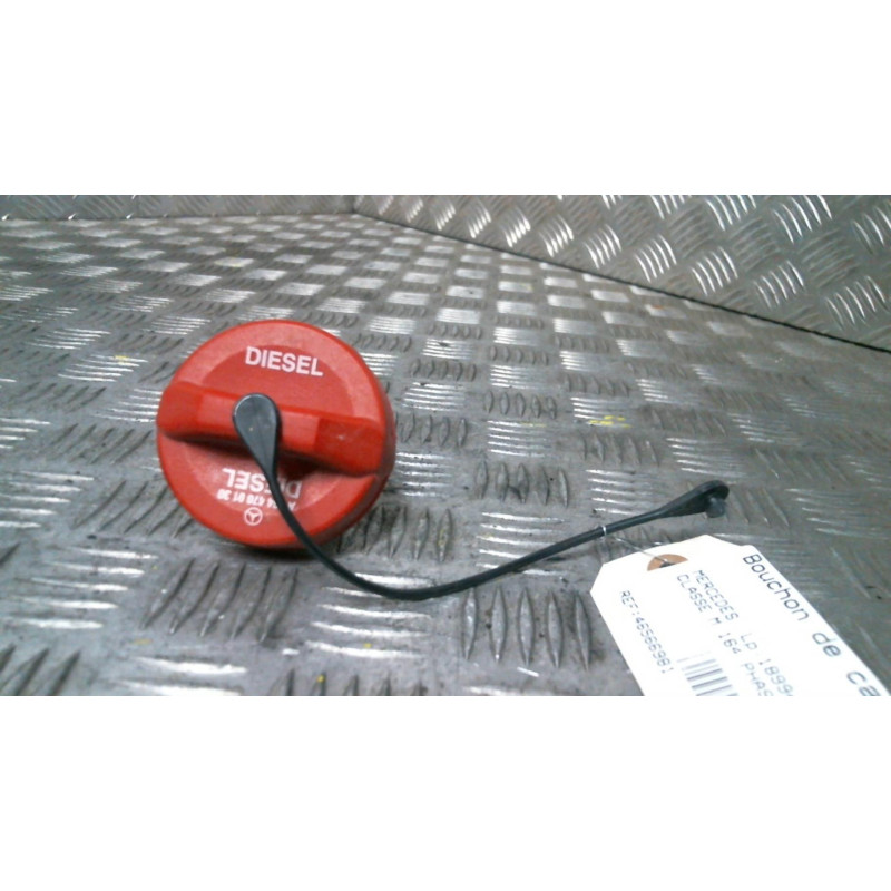 Bouchon de carburant MERCEDES CLASSE M 164 Photo n°1