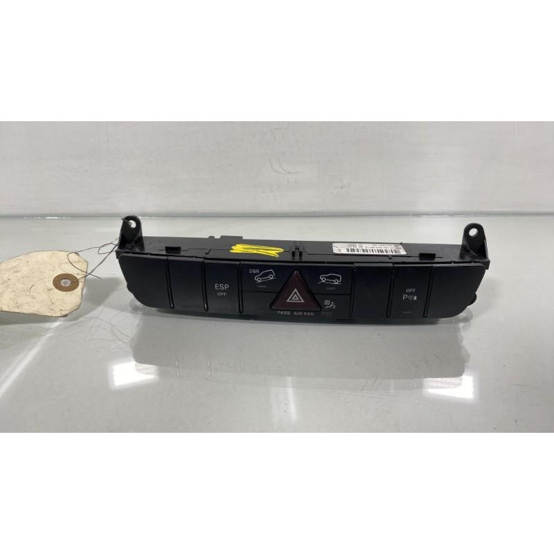 Bouton de warning MERCEDES CLASSE M 164 Photo n°1