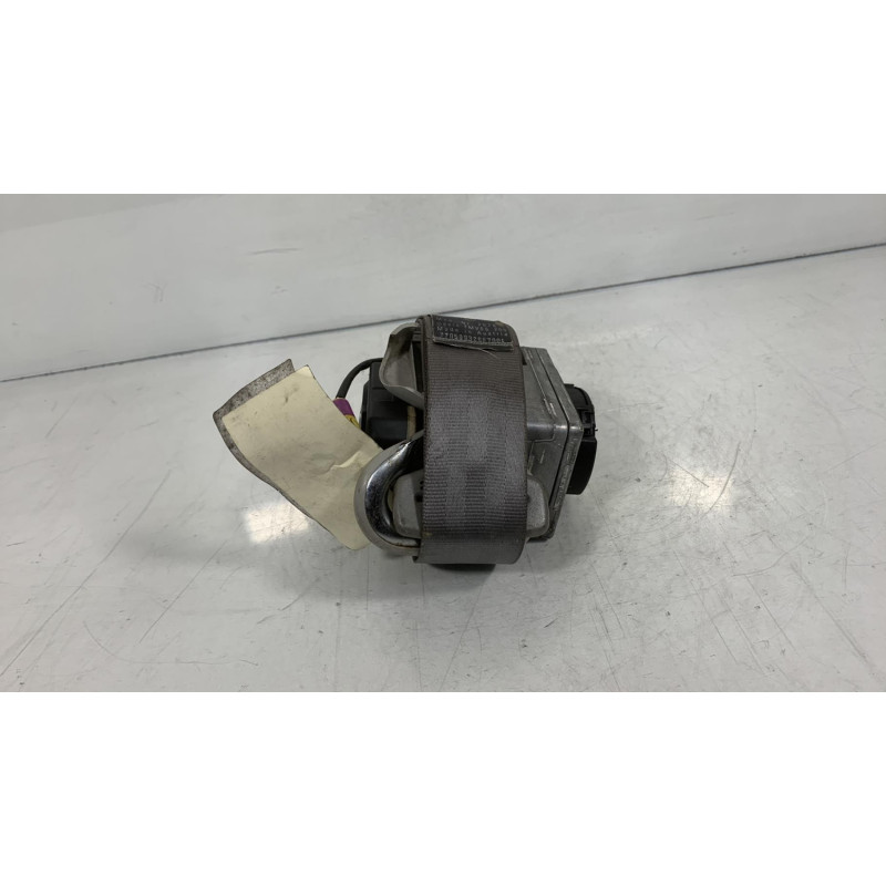 Pretensionneur de ceinture avant droit VOLKSWAGEN GOLF 4 Photo n°2