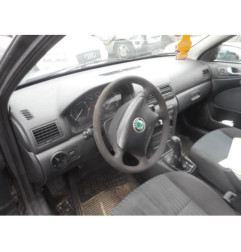 Pretensionneur de ceinture avant gauche SKODA OCTAVIA 1