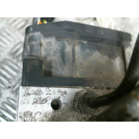 Bloc ABS (freins anti-blocage) FORD MONDEO 2 Photo n°1