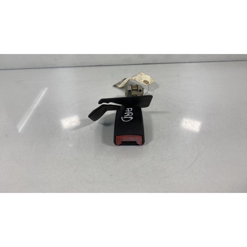 Attache ceinture arriere droit AUDI A6 2 Photo n°3