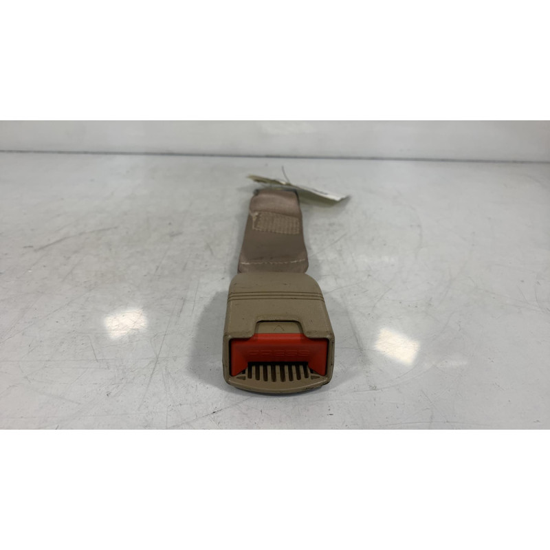 Attache ceinture arriere gauche ROVER 400 2 Photo n°2
