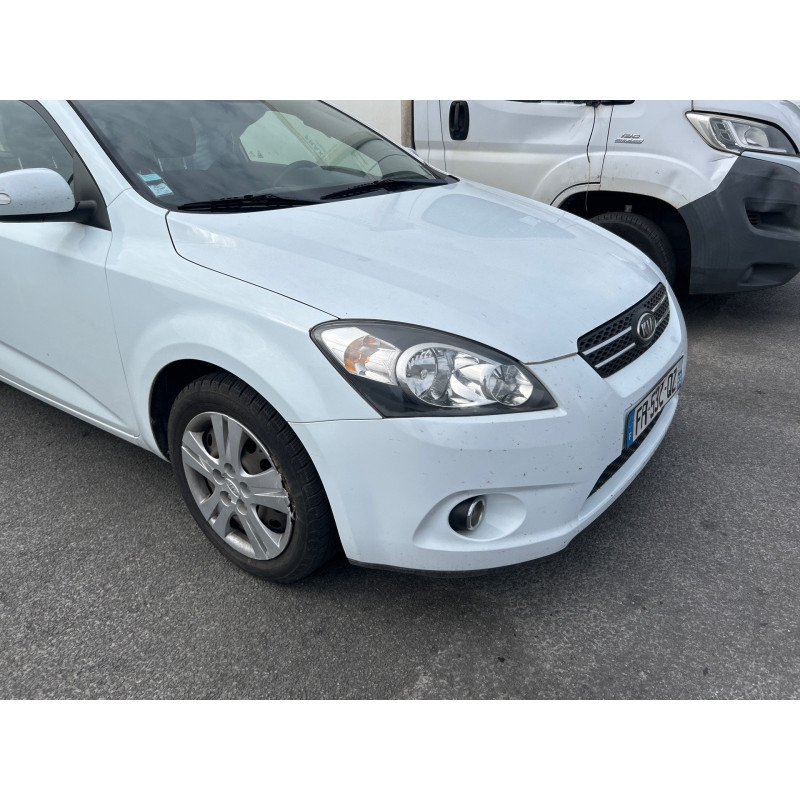 KIA PRO-CEED 1 PHASE 1 1.6 CRDI - 16V TURBO Photo n°2