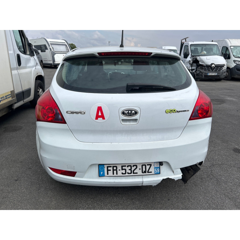 KIA PRO-CEED 1 PHASE 1 1.6 CRDI - 16V TURBO Photo n°3