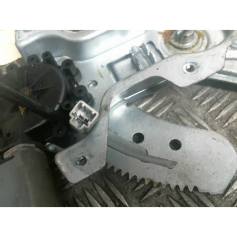 Leve vitre electrique arriere droit ROVER 400 2 Photo n°2