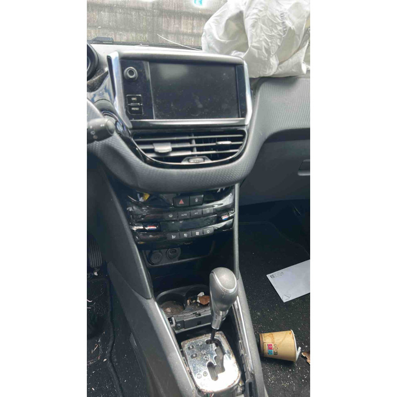 PEUGEOT 208 1 PHASE 2 1.2 PURETECH - 12V TURBO Photo n°9