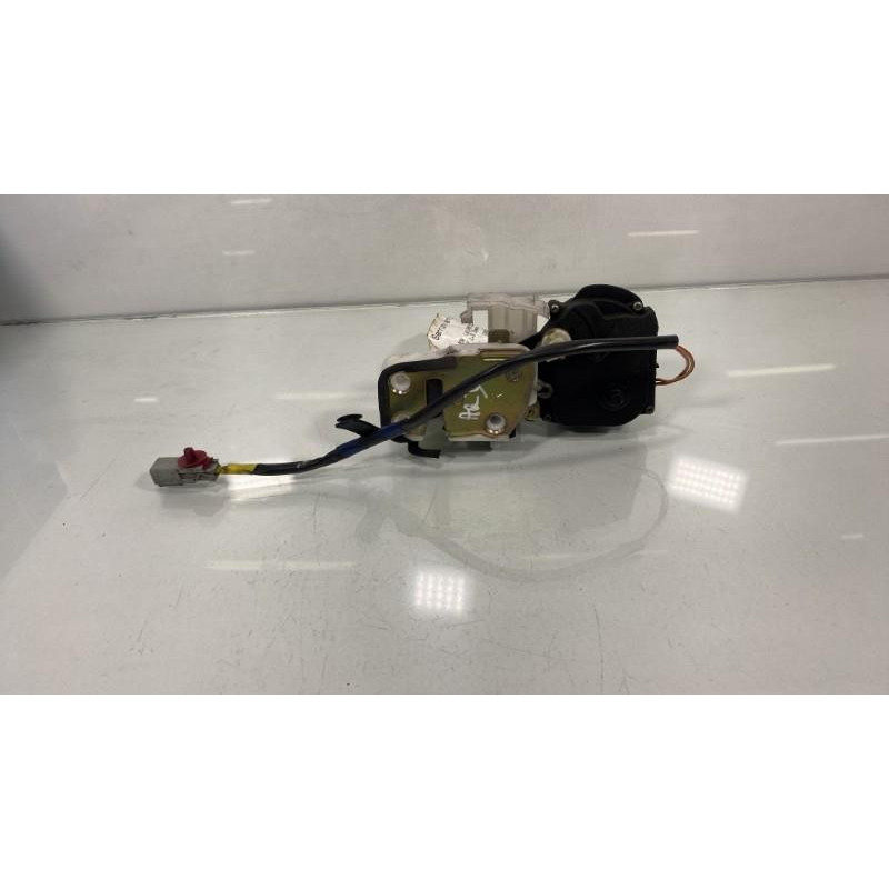 Serrure arriere droit ROVER 400 2 Photo n°2