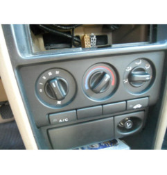 Pivot de moyeu avant gauche ROVER 400 2