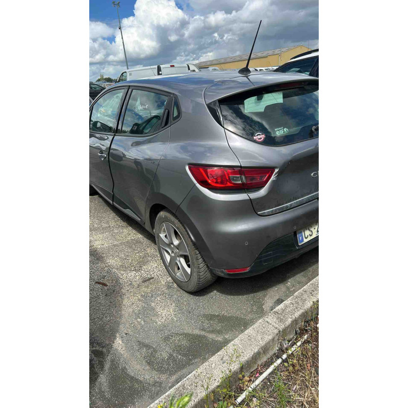 RENAULT CLIO 4 PHASE 1 0.9i - 12V TURBO TCE 90 Photo n°12