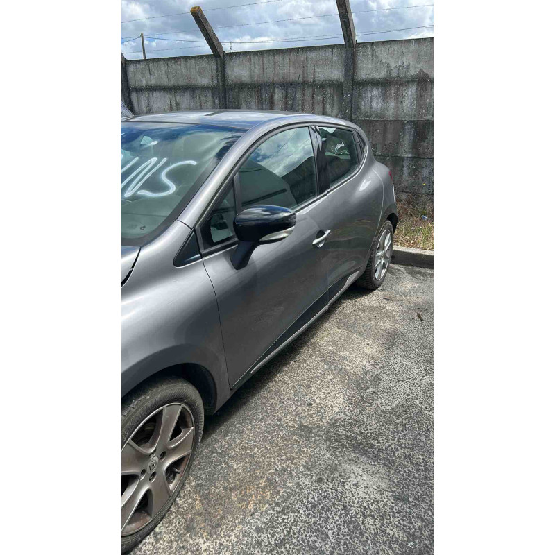 RENAULT CLIO 4 PHASE 1 0.9i - 12V TURBO TCE 90 Photo n°14