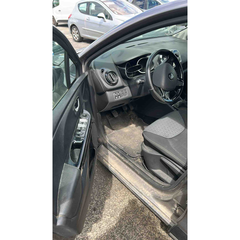 RENAULT CLIO 4 PHASE 1 0.9i - 12V TURBO TCE 90 Photo n°15