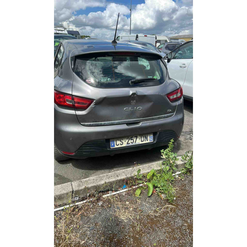 RENAULT CLIO 4 PHASE 1 0.9i - 12V TURBO TCE 90 Photo n°17