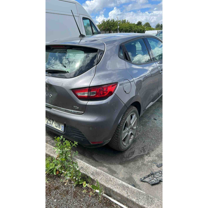 RENAULT CLIO 4 PHASE 1 0.9i - 12V TURBO TCE 90 Photo n°18