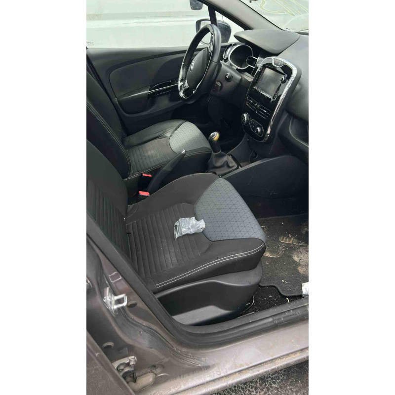 RENAULT CLIO 4 PHASE 1 0.9i - 12V TURBO TCE 90 Photo n°19